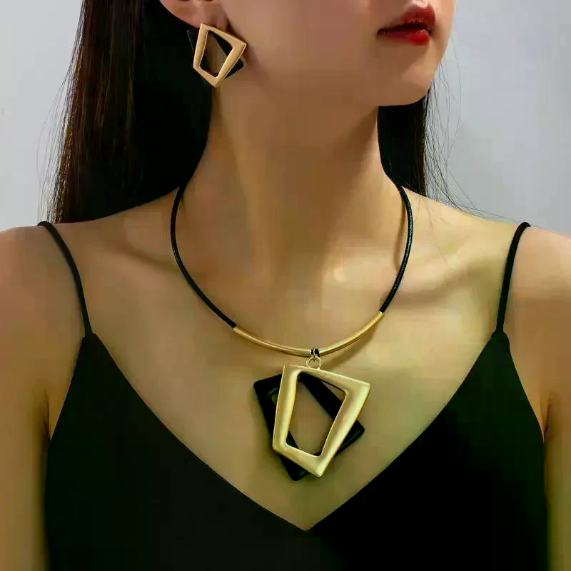 Conjunto de Joyería Geométrica - Event Supplies reseña y precio